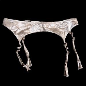 Woman’s Garter